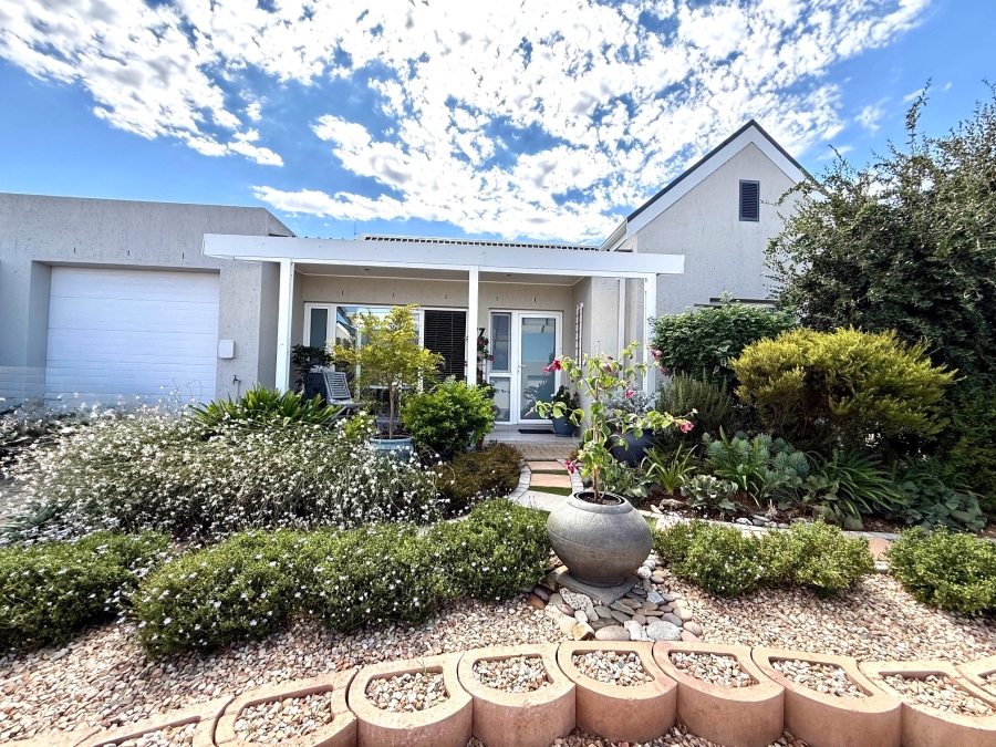 2 Bedroom Property for Sale in Fonteine Retirement Village Western Cape